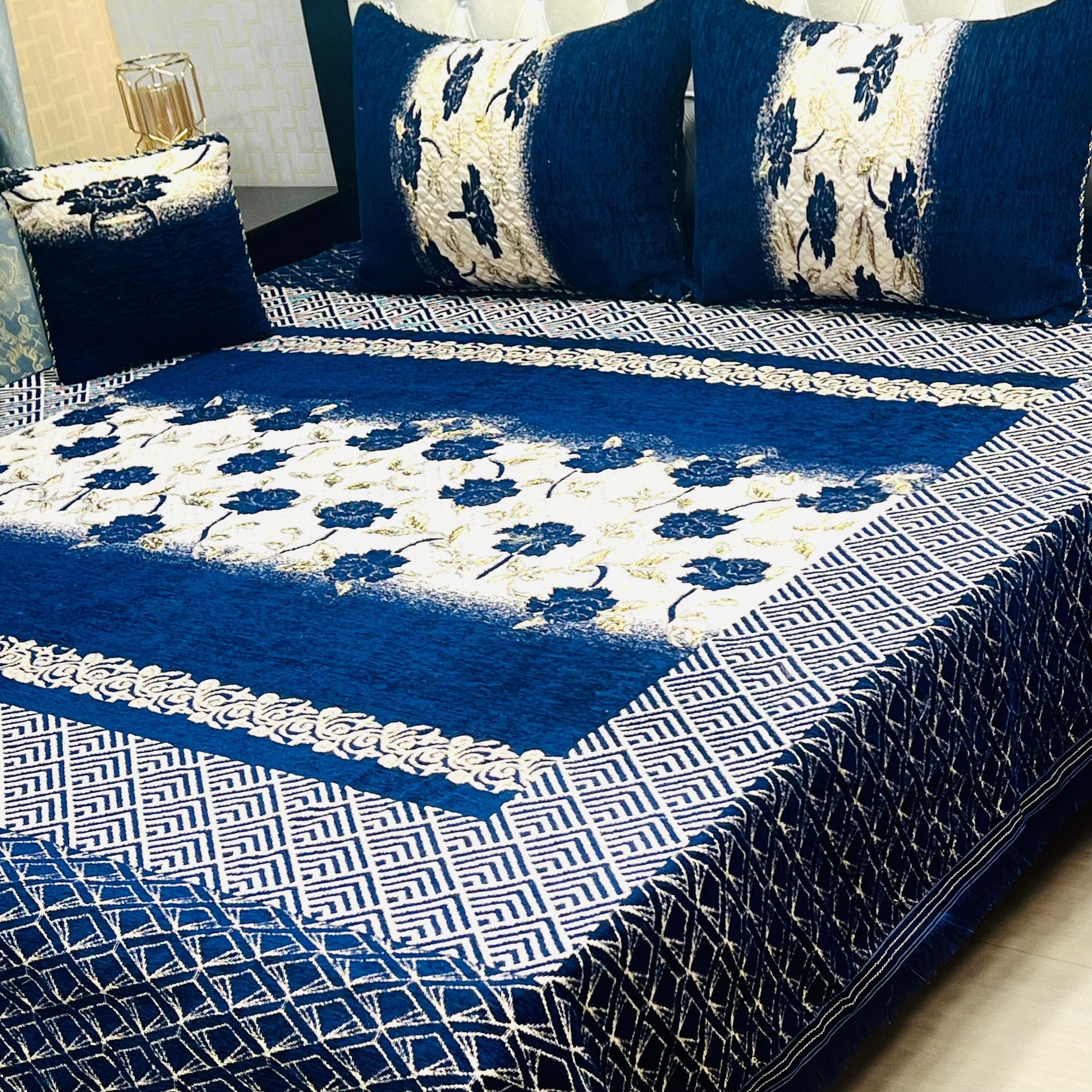 VELVET JACQUARD BEDSHEET 4 PCS