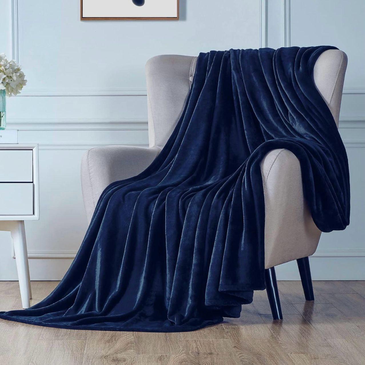 MIDNIGHT PLUSH SUMMER BLANKET