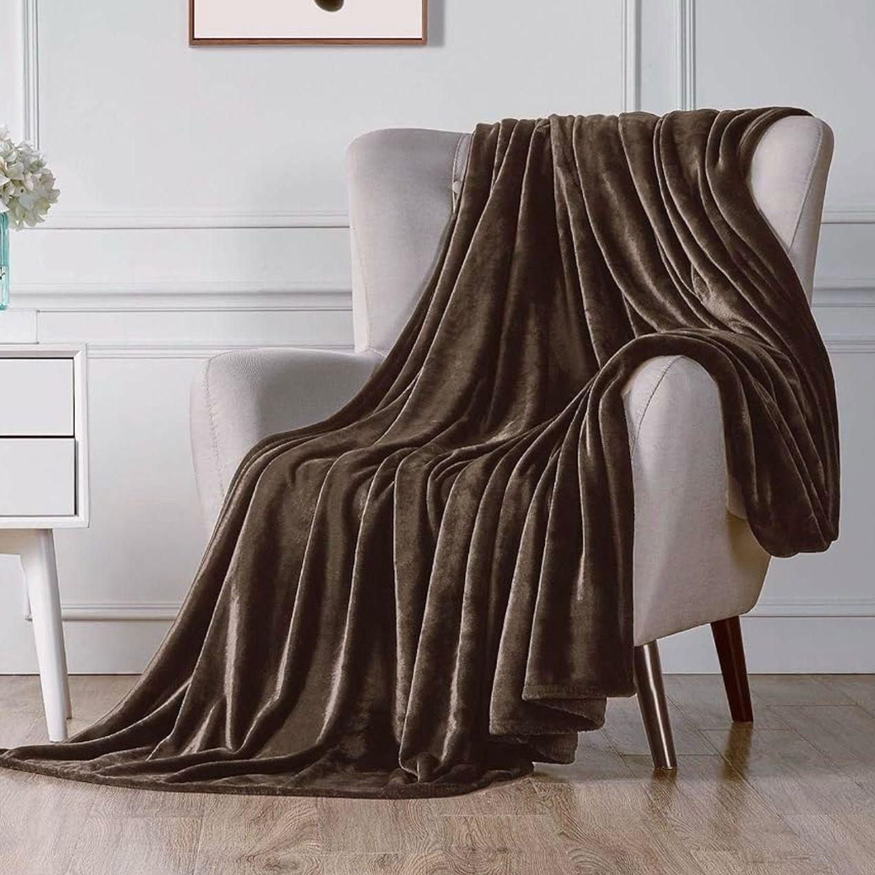 MOCHA EMBRACE SUMMER BLANKET