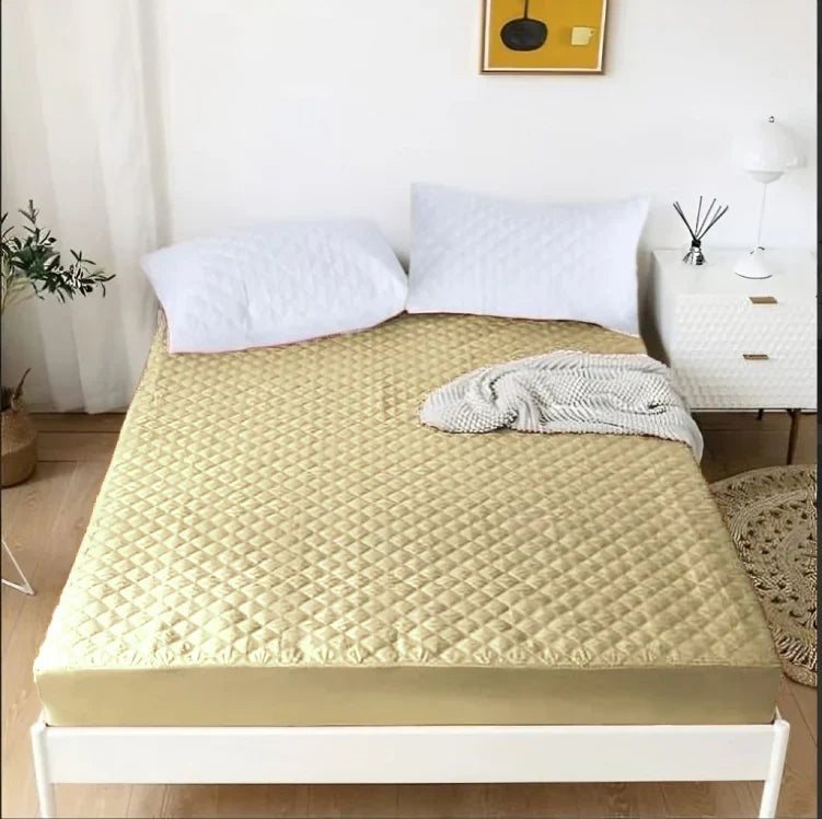 BEIGE MATTRESS PROTECTOR
