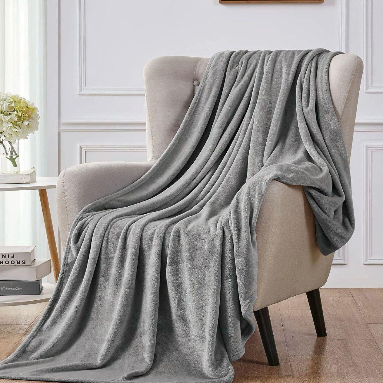 SILVER CHILL SUMMER BLANKET